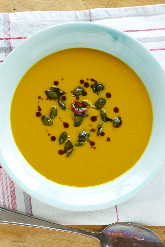 Hefekranz mit Pistazien • cookingaffair.de