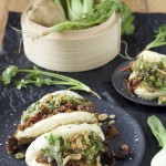 gua bao mit hoisin und Ingwer-Pulled Pork