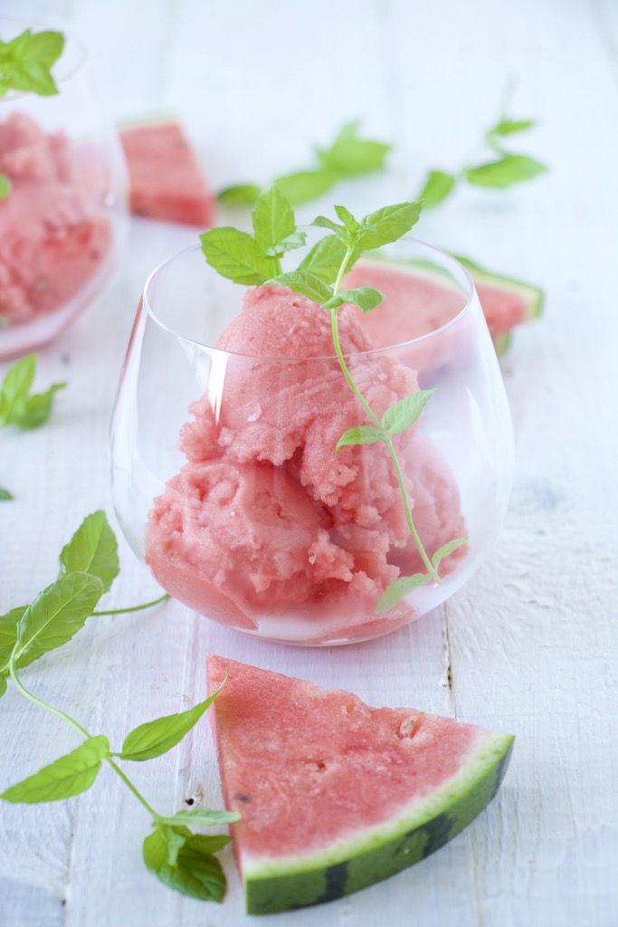 Wassermelonenslush mit Roséwein