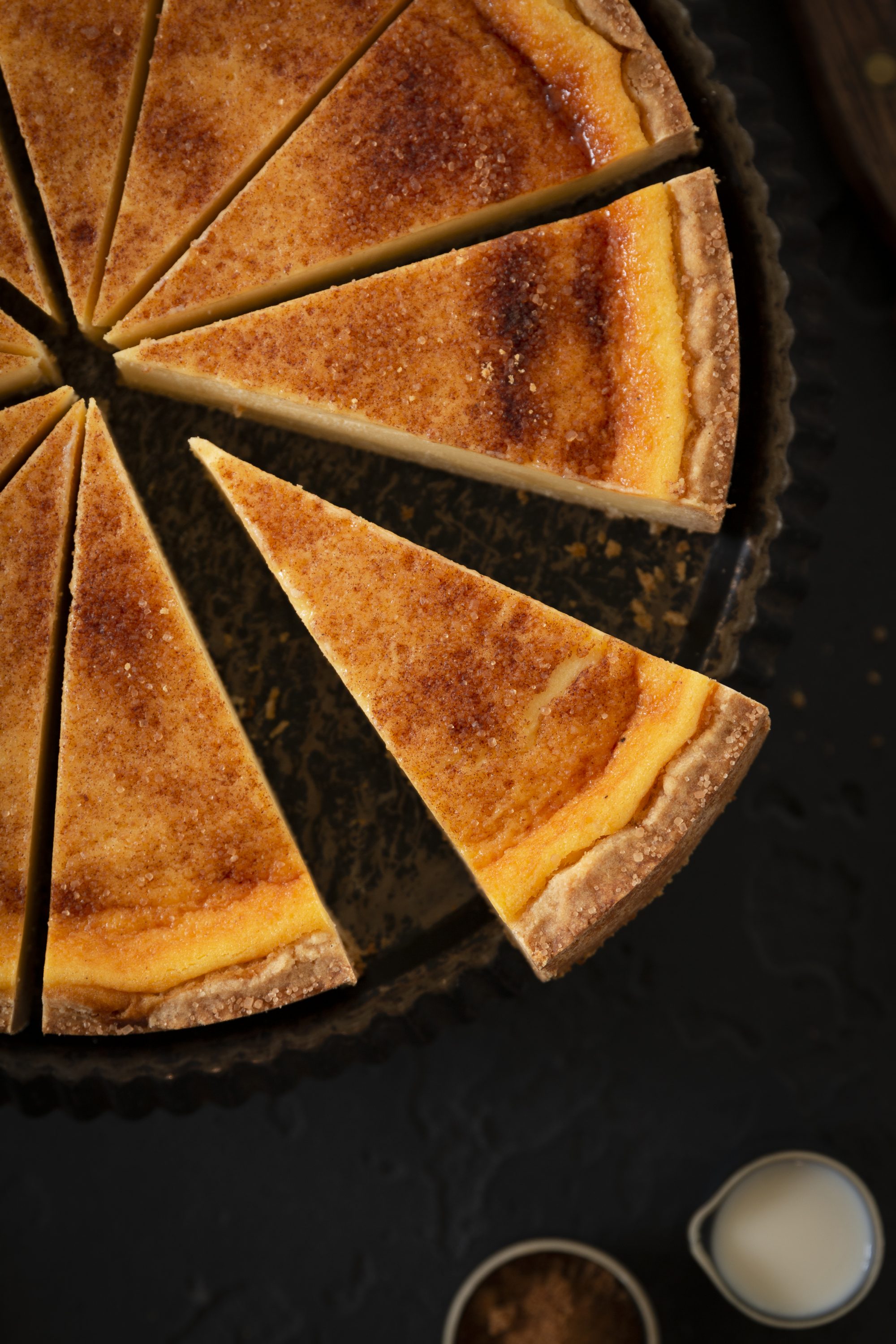 Einfacher Rahmkuchen wie von Oma – mit Schmand, Sahne &amp; Zimtkruste